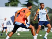 Real Madrid : dribble, accélération, passe... Kylian Mbappé met le feu à l'entraînement (Vidéo)