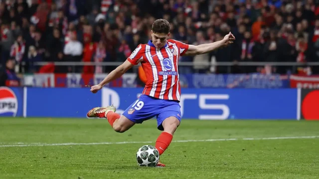 Atletico Madrid - Real Madrid : l'UEFA communique sur le cas Julian Alvarez Atletico Madrid - Real Madrid : l'UEFA communique sur le cas Julian Alvarez