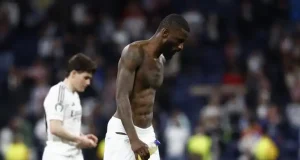 Real Madrid : longue durée d'absence pour Rüdiger après son opération (Officiel)