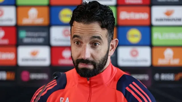 Manchester United : Ruben Amorim vise la Ligue Europa Manchester United : Ruben Amorim vise la Ligue Europa