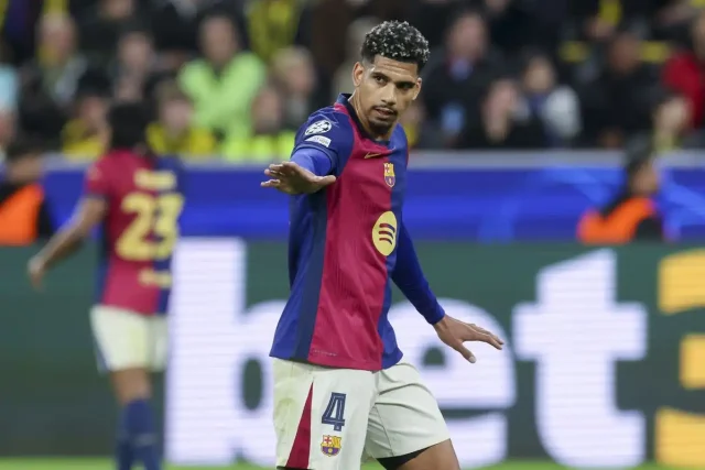 Barça : critiqué, Ronald Araujo fait une énorme sortie ! Barça : critiqué, Ronald Araujo fait une énorme sortie !