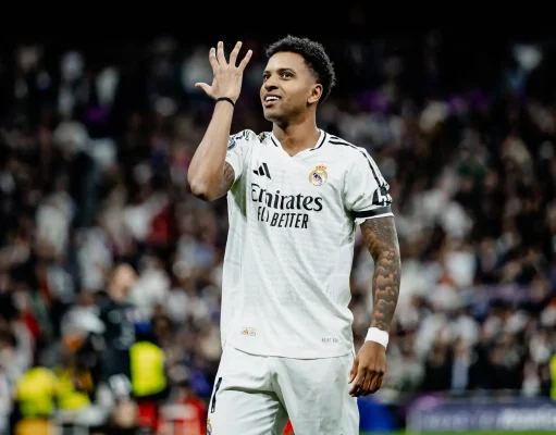 Real Madrid : un club de Premier League prêt à signer Rodrygo